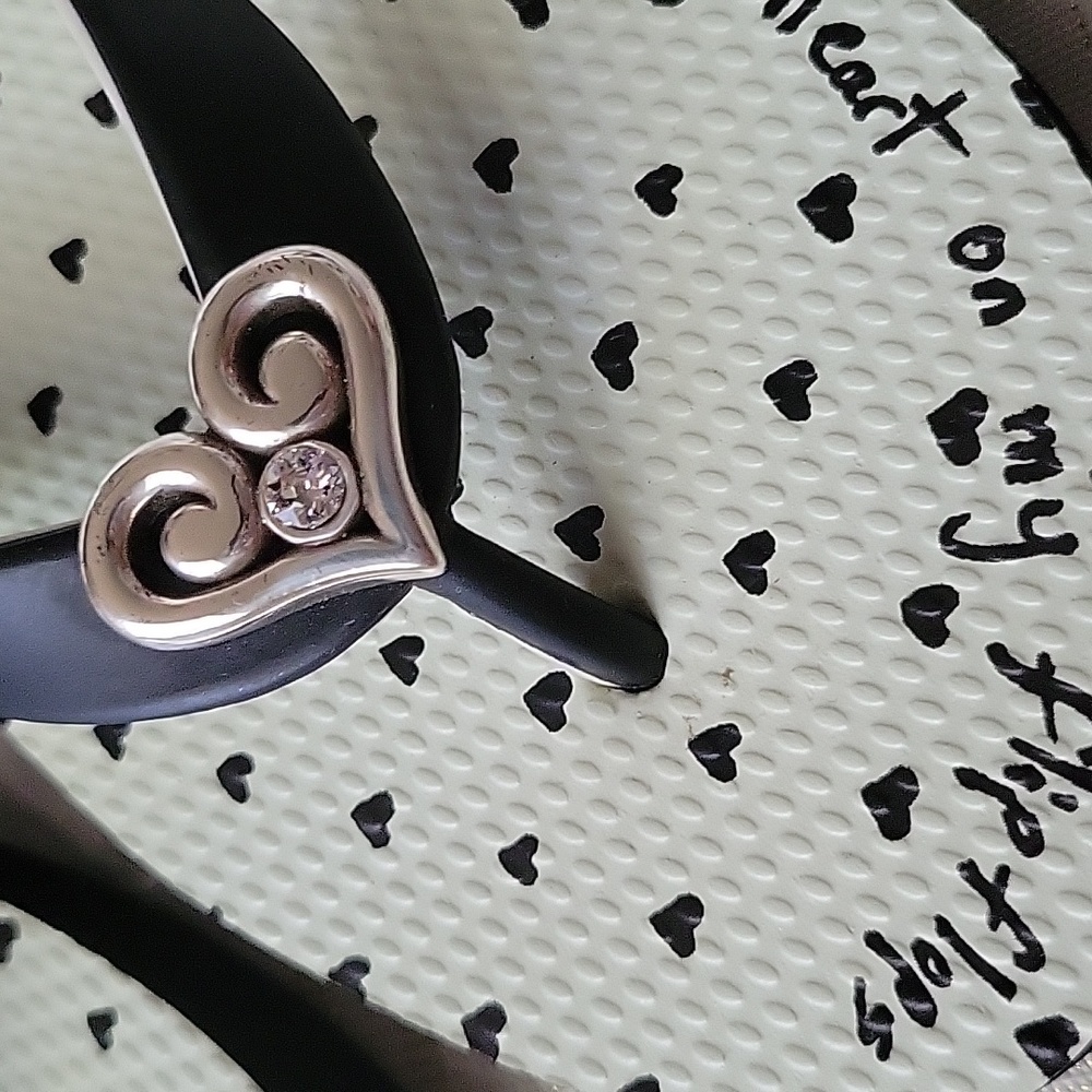 Brighton Hearts Black Flip Flops - Picture 4 of 12